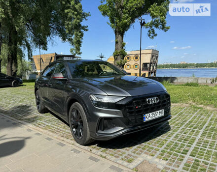 Сірий Ауді Q8, об'ємом двигуна 3 л та пробігом 82 тис. км за 65000 $, фото 1 на Automoto.ua