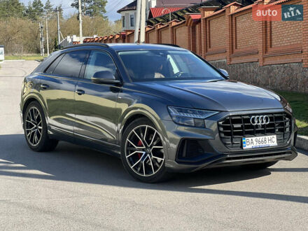 Ауді Q8 2018 у Кропивницькому (Кіровограді) на Automoto.ua Сірий Ауді Q8, об'ємом двигуна 3 л та пробігом 77 тис. км за 59900 $, фото 1 на Automoto.ua