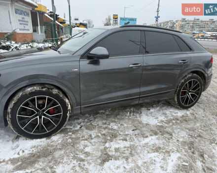 Серый Ауди Q8, объемом двигателя 3 л и пробегом 178 тыс. км за 45500 $, фото 1 на Automoto.ua