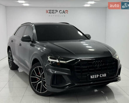 Серый Ауди Q8, объемом двигателя 3 л и пробегом 160 тыс. км за 44900 $, фото 1 на Automoto.ua