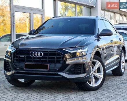 Серый Ауди Q8, объемом двигателя 3 л и пробегом 164 тыс. км за 47500 $, фото 1 на Automoto.ua