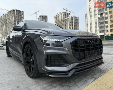Сірий Ауді Q8, об'ємом двигуна 3 л та пробігом 135 тис. км за 63222 $, фото 1 на Automoto.ua