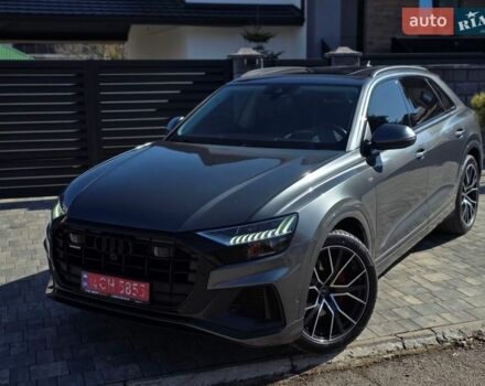 Серый Ауди Q8, объемом двигателя 3 л и пробегом 133 тыс. км за 52999 $, фото 1 на Automoto.ua