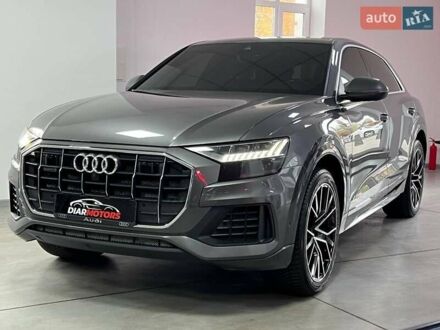 Сірий Ауді Q8, об'ємом двигуна 2.97 л та пробігом 171 тис. км за 57000 $, фото 1 на Automoto.ua