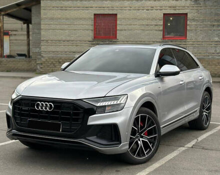 Серый Ауди Q8, объемом двигателя 3 л и пробегом 74 тыс. км за 60000 $, фото 1 на Automoto.ua
