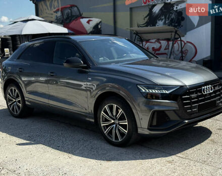 Серый Ауди Q8, объемом двигателя 3 л и пробегом 142 тыс. км за 75000 $, фото 1 на Automoto.ua