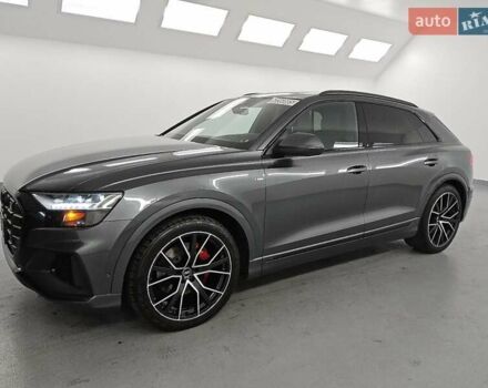 Серый Ауди Q8, объемом двигателя 3 л и пробегом 161 тыс. км за 29500 $, фото 1 на Automoto.ua
