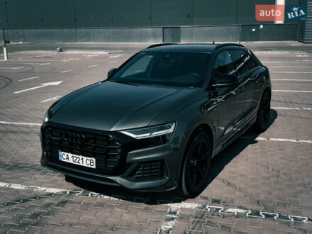 Ауди Q8 2020 в Киеве на Automoto.ua Серый Ауди Q8, объемом двигателя 2.97 л и пробегом 75 тыс. км за 61500 $, фото 1 на Automoto.ua