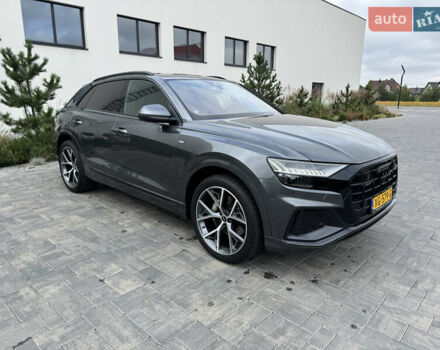 Сірий Ауді Q8, об'ємом двигуна 2.97 л та пробігом 94 тис. км за 71000 $, фото 1 на Automoto.ua