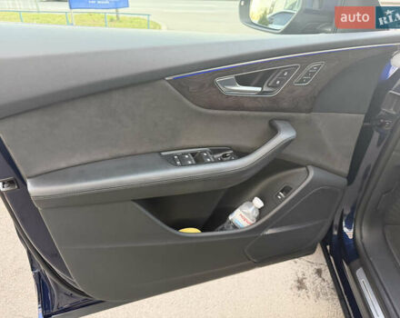 Синий Ауди Q8, объемом двигателя 2.97 л и пробегом 107 тыс. км за 59800 $, фото 9 на Automoto.ua