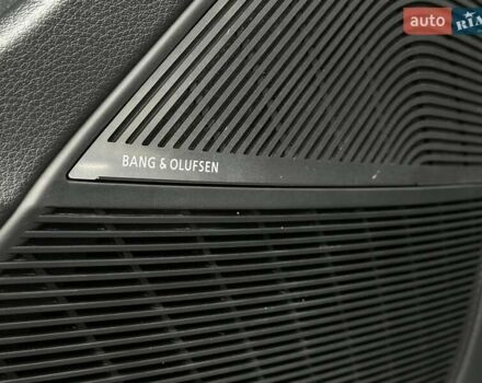 Синій Ауді Q8, об'ємом двигуна 3 л та пробігом 169 тис. км за 52500 $, фото 39 на Automoto.ua