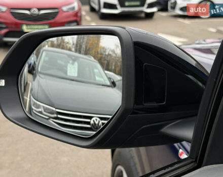 Синий Ауди Q8, объемом двигателя 2.97 л и пробегом 156 тыс. км за 61700 $, фото 17 на Automoto.ua