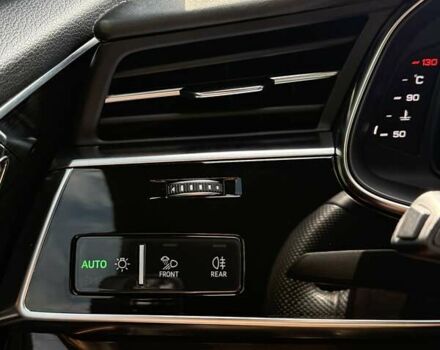 Ауді Q8 2019 у Виноградове на Automoto.ua Синій Ауді Q8, об'ємом двигуна 2.97 л та пробігом 174 тис. км за 59900 $, фото 6 на Automoto.ua