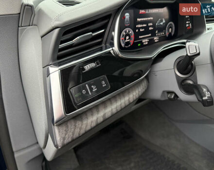 Синий Ауди Q8, объемом двигателя 2.97 л и пробегом 156 тыс. км за 61700 $, фото 27 на Automoto.ua