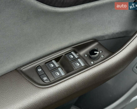 Синий Ауди Q8, объемом двигателя 2.97 л и пробегом 156 тыс. км за 61700 $, фото 18 на Automoto.ua