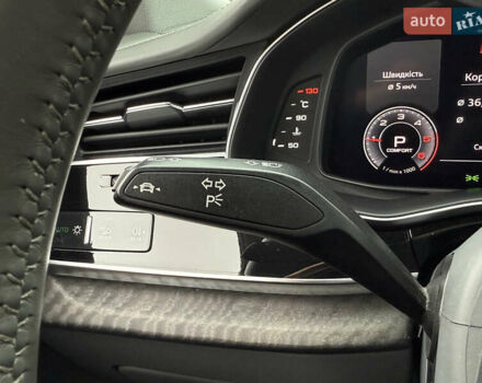 Синий Ауди Q8, объемом двигателя 2.97 л и пробегом 156 тыс. км за 61700 $, фото 34 на Automoto.ua