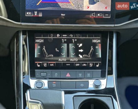 Ауди Q8 2020 в Луцке на Automoto.ua Синий Ауди Q8, объемом двигателя 3 л и пробегом 101 тыс. км за 38700 $, фото 14 на Automoto.ua