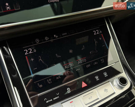 Синій Ауді Q8, об'ємом двигуна 3 л та пробігом 40 тис. км за 71000 $, фото 30 на Automoto.ua