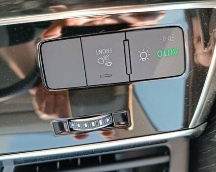 Синий Ауди Q8, объемом двигателя 3 л и пробегом 50 тыс. км за 67200 $, фото 6 на Automoto.ua