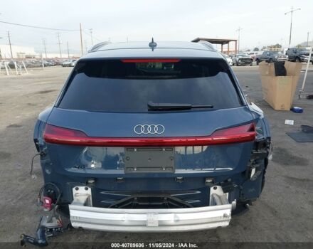 Синий Ауди Q8, объемом двигателя 0 л и пробегом 17 тыс. км за 40000 $, фото 4 на Automoto.ua