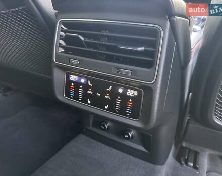 Синий Ауди Q8, объемом двигателя 2.97 л и пробегом 27 тыс. км за 97700 $, фото 38 на Automoto.ua