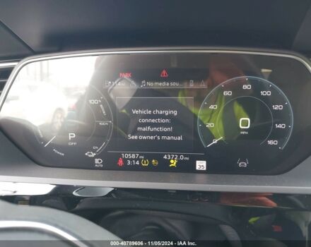 Синий Ауди Q8, объемом двигателя 0 л и пробегом 17 тыс. км за 40000 $, фото 9 на Automoto.ua