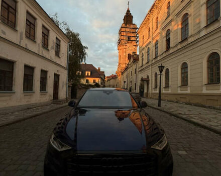 Синий Ауди Q8, объемом двигателя 2.97 л и пробегом 130 тыс. км за 55000 $, фото 1 на Automoto.ua