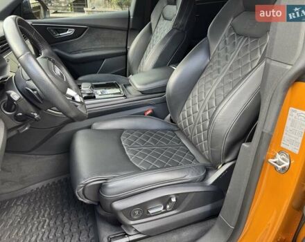 Ауди Q8 2020 в Черновцах на Automoto.ua Оранжевый Ауди Q8, объемом двигателя 3 л и пробегом 140 тыс. км за 69500 $, фото 21 на Automoto.ua
