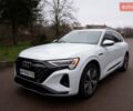 Белый Ауди Q8 e-tron, объемом двигателя 0 л и пробегом 30 тыс. км за 53500 $, фото 10 на Automoto.ua