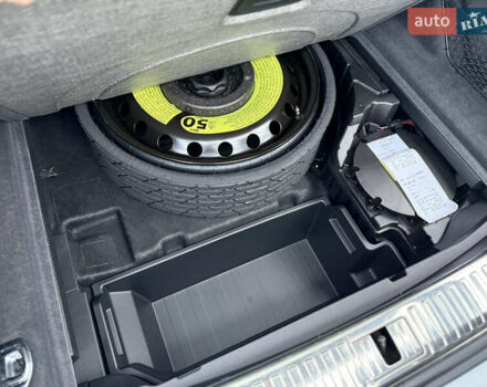 Белый Ауди Q8 e-tron, объемом двигателя 0 л и пробегом 17 тыс. км за 56500 $, фото 67 на Automoto.ua