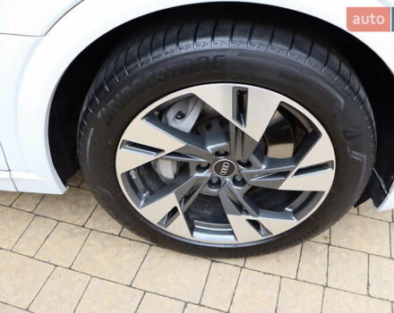 Ауді Q8 e-tron 2023 у Львові на Automoto.ua Білий Ауді Q8 e-tron, об'ємом двигуна 0 л та пробігом 23 тис. км за 49900 $, фото 3 на Automoto.ua