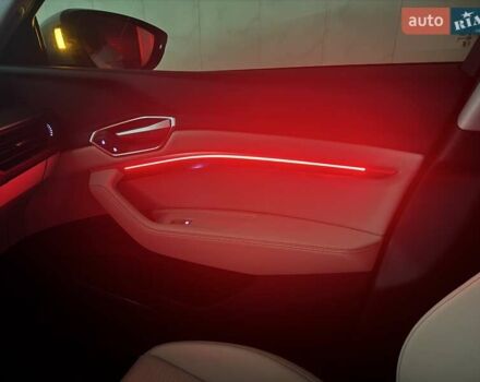 Белый Ауди Q8 e-tron, объемом двигателя 0 л и пробегом 63 тыс. км за 47800 $, фото 40 на Automoto.ua