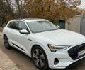 Белый Ауди Q8 e-tron, объемом двигателя 0 л и пробегом 10 тыс. км за 57000 $, фото 3 на Automoto.ua