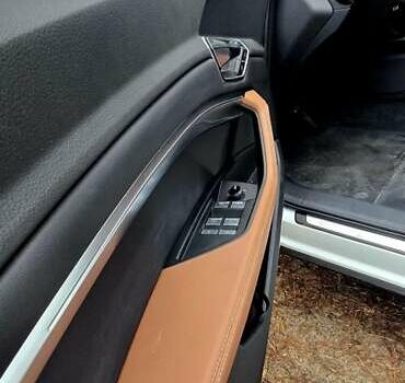 Білий Ауді Q8 e-tron, об'ємом двигуна 0 л та пробігом 17 тис. км за 50000 $, фото 36 на Automoto.ua