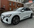 Белый Ауди Q8 e-tron, объемом двигателя 0 л и пробегом 6 тыс. км за 59500 $, фото 4 на Automoto.ua