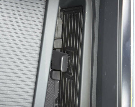 Белый Ауди Q8 e-tron, объемом двигателя 0 л и пробегом 17 тыс. км за 56500 $, фото 72 на Automoto.ua