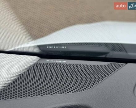 Белый Ауди Q8 e-tron, объемом двигателя 0 л и пробегом 63 тыс. км за 47800 $, фото 57 на Automoto.ua