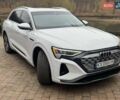 Белый Ауди Q8 e-tron, объемом двигателя 0 л и пробегом 63 тыс. км за 47800 $, фото 3 на Automoto.ua