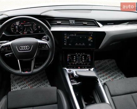 Ауді Q8 e-tron 2023 у Львові на Automoto.ua Білий Ауді Q8 e-tron, об'ємом двигуна 0 л та пробігом 23 тис. км за 49900 $, фото 39 на Automoto.ua