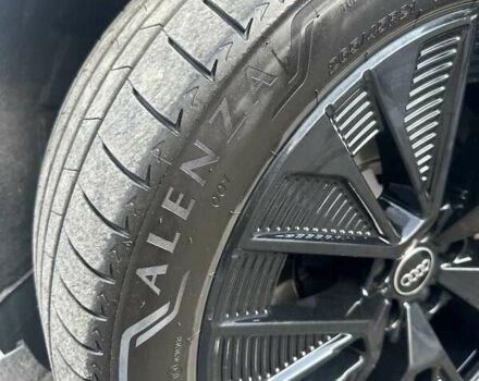 Ауди Q8 e-tron 2023 в Киеве на Automoto.ua Белый Ауди Q8 e-tron, объемом двигателя 0 л и пробегом 29 тыс. км за 65000 $, фото 23 на Automoto.ua