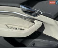 Белый Ауди Q8 e-tron, объемом двигателя 0 л и пробегом 10 тыс. км за 52000 $, фото 27 на Automoto.ua