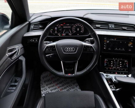 Ауді Q8 e-tron 2023 у Львові на Automoto.ua Білий Ауді Q8 e-tron, об'ємом двигуна 0 л та пробігом 23 тис. км за 49900 $, фото 40 на Automoto.ua