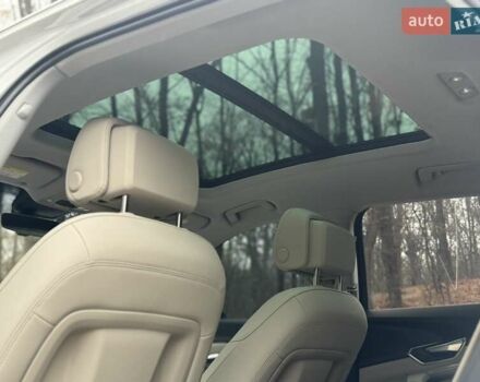 Белый Ауди Q8 e-tron, объемом двигателя 0 л и пробегом 63 тыс. км за 47800 $, фото 56 на Automoto.ua