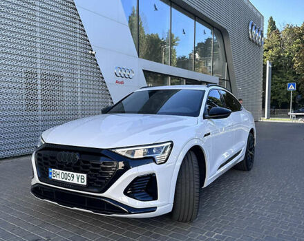 Білий Ауді Q8 e-tron, об'ємом двигуна 0 л та пробігом 24 тис. км за 67500 $, фото 15 на Automoto.ua