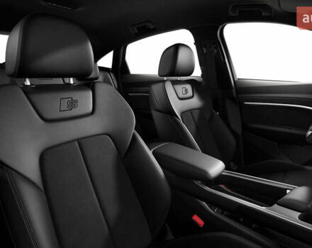 Ауди Q8 e-tron 2023 в Киеве на Automoto.ua Белый Ауди Q8 e-tron, объемом двигателя 0 л и пробегом 29 тыс. км за 65000 $, фото 31 на Automoto.ua