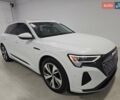 Белый Ауди Q8 e-tron, объемом двигателя 0 л и пробегом 63 тыс. км за 47800 $, фото 62 на Automoto.ua
