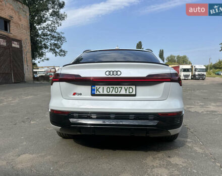 Ауди Q8 e-tron 2023 в Киеве на Automoto.ua Белый Ауди Q8 e-tron, объемом двигателя 0 л и пробегом 29 тыс. км за 65000 $, фото 19 на Automoto.ua