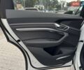 Белый Ауди Q8 e-tron, объемом двигателя 0 л и пробегом 6 тыс. км за 59500 $, фото 30 на Automoto.ua