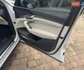 Белый Ауди Q8 e-tron, объемом двигателя 0 л и пробегом 63 тыс. км за 47800 $, фото 21 на Automoto.ua
