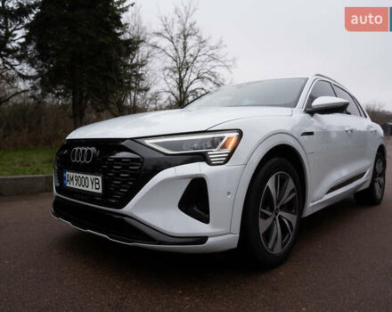 Белый Ауди Q8 e-tron, объемом двигателя 0 л и пробегом 30 тыс. км за 53500 $, фото 9 на Automoto.ua
